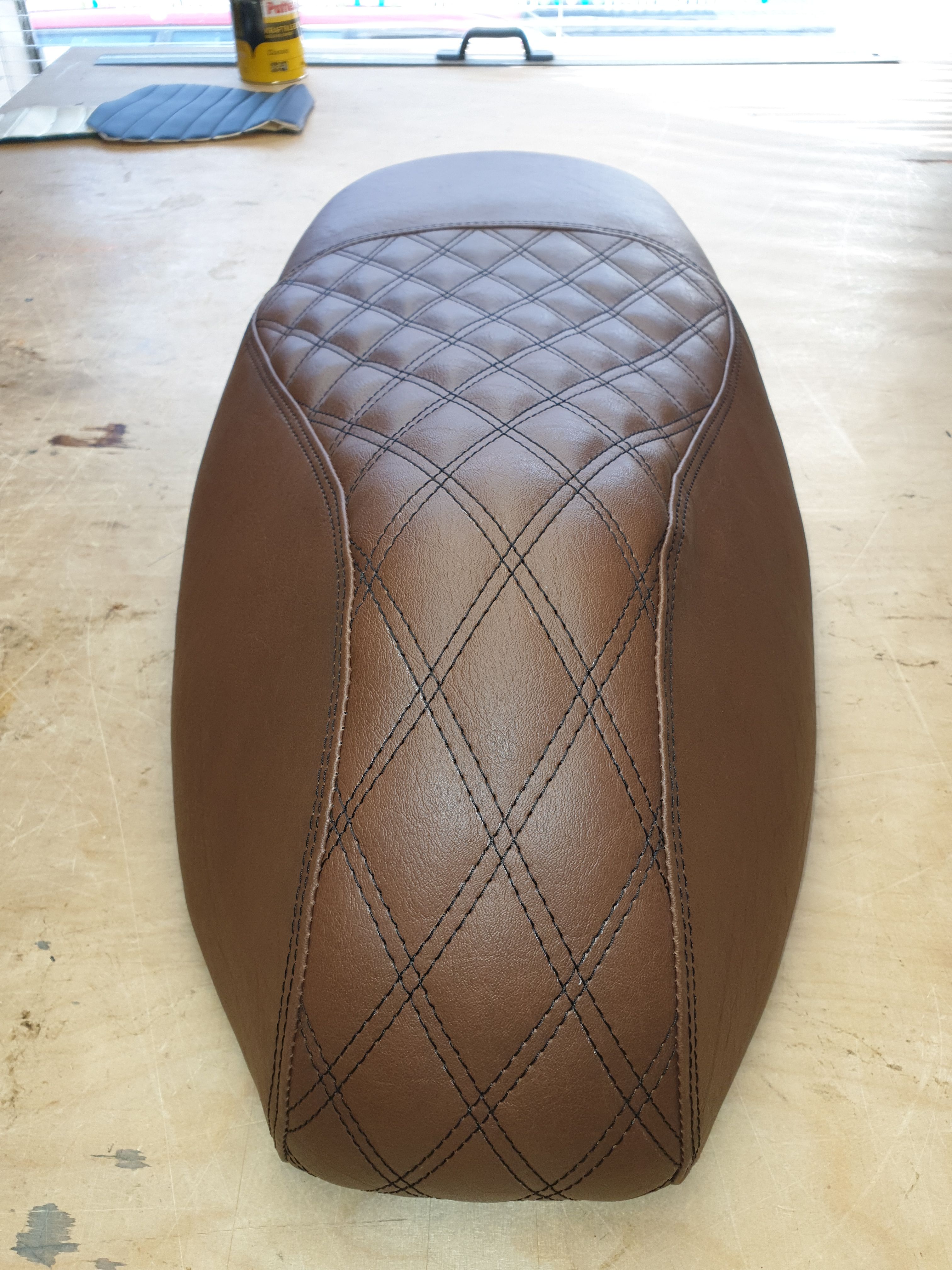 Paddy's Custom Seats Vespa Sitzbänke